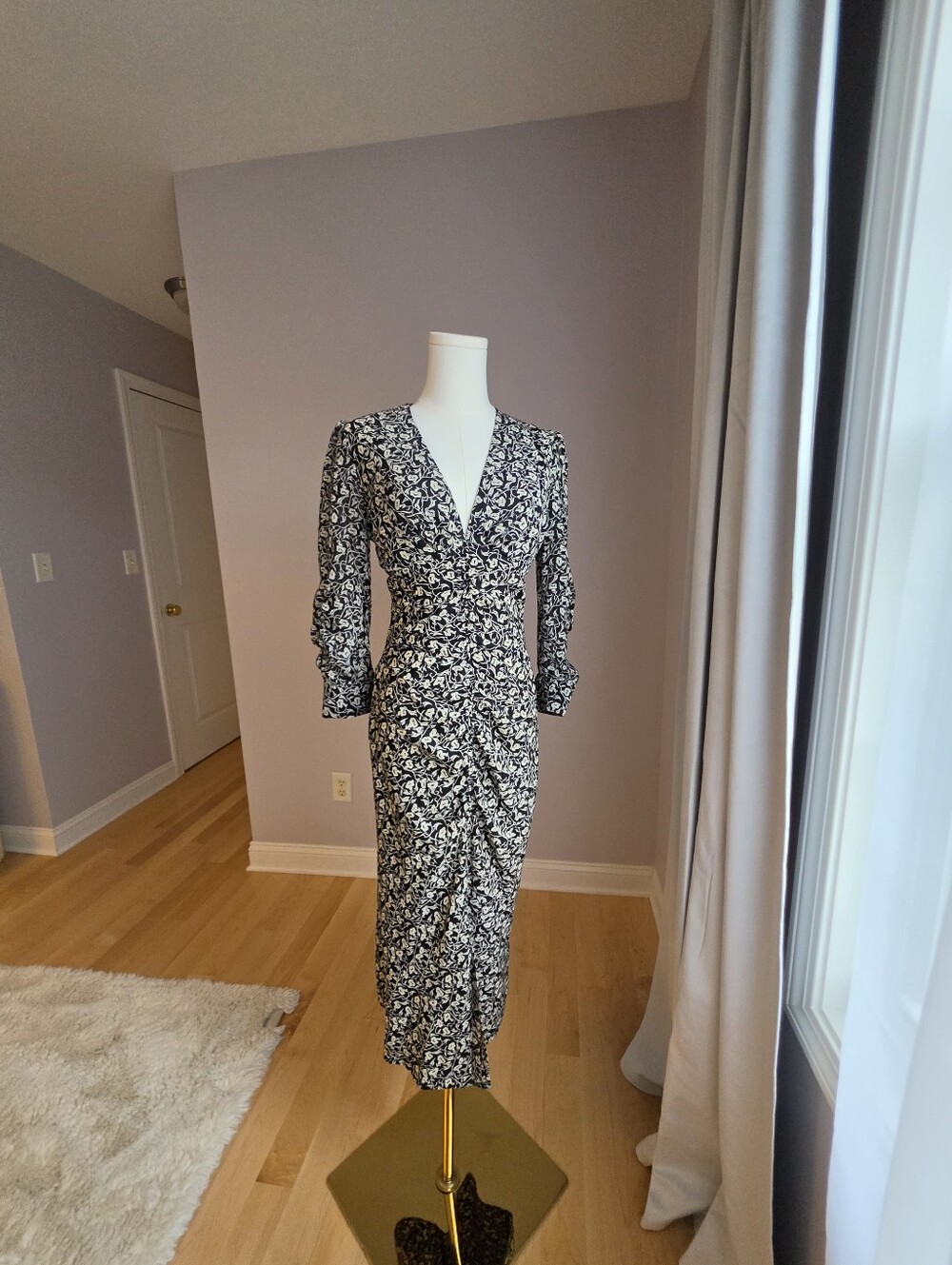 Topshop Monochrome Floral Long Sleeve Dress